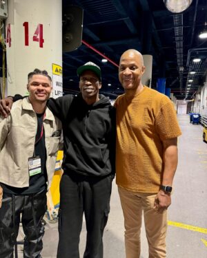 Darryl Strawberry Instagram - Being @fanaticsfest was an absolute delight! Great job @michaelrubin @fanatics @topps @meadchaskysports @jstraw05 @boyfromnewyorkcity @jim.simpson1