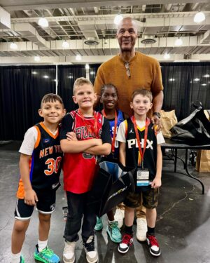 Darryl Strawberry Instagram - My Favorite Place NYC ❤️
@fanaticsfest 
@fanatics @topps @meadchaskysports