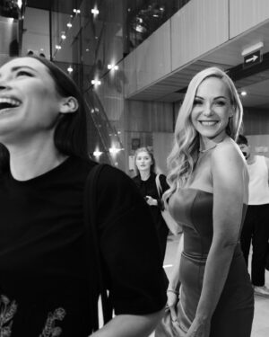 Daryna Trehubova Instagram - Відкрили Одеський міжнародний кінофестиваль. 
Три години щастя.

Безмежно рада бути частиною українського кінематографу. Вірю в його видатне майбутнє.

Вибачте, якщо когось вчора не встигла обійняти - була на сцені)

💃 сукня @ariamosalon 

💍 прикраси @solo_for_diamonds
