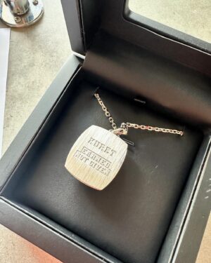 Dasha Kuret Gonzalez Instagram - Such a fun surprise and amazing gift!!! Thank you so much @jadecargill @datdudebp and @thetexassmoke for all of your love and friendship. 😇🙏🏽🤗💃🏽❤️💚🖤🥎 💨 It’s been such an incredible blessing to be able to share my talents with y’all’s amazing talents and be a part of such an amazing team!!! Let’s make it 2x Champs this year!!! 💪🏽😎🤘🏽