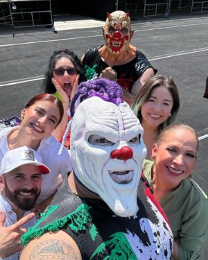 Dave The Clown Instagram - Aquí con @2000sxsiempre ya listos para @olafestacapulco @mundoimperialmx @arenagnpseguros