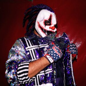Dave The Clown Instagram - No se crean que esto es suerte , años en esto es que llevo 🏴‍☠️🎵🎵🎵🎶🎶🎵🎶 #tecargóelpayaso