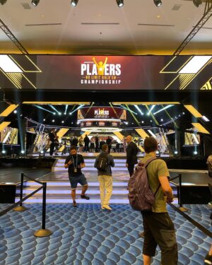 David Costabile Instagram - When your Uncle Wagsy is about to sit down for @pokerstars Players Championship @bahamarresorts #wags #gounclewagsy #wagsismyspiritanimal