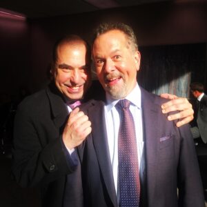 David Costabile Instagram - Look who has his mighty talons on my shoulders now! This week on @suits_usa season finale. The great one @rickehoffman! #suitsseasonfinale #danielhardman #littup #louislittup