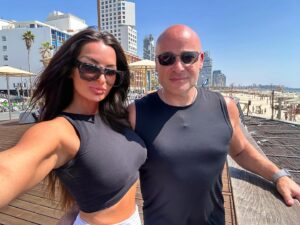 David Draiman Instagram - Wishing the happiest of birthdays to my love, @sarah_uli 

I hope every year ahead is just as amazing as the last one was! 

Love you baby!