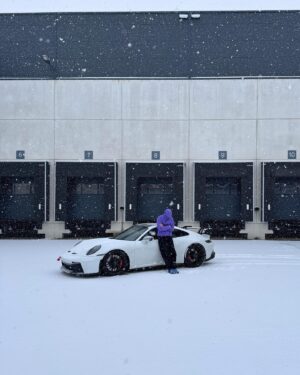 David Henrichs Instagram - Winter beater 🤪❄️🏎️