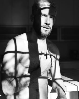 David Mora Instagram - Luces y sombras 🤍🖤

📸@anitamanezphoto