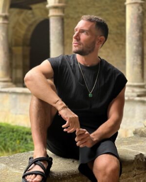 David Mora Instagram - SUMMER RECAP! ☀️
¿Cuál es vuestra favorita? La mía la 4 😍

.
.
.
#Asturias #Menorca #Mallorca #verano #summer #travelphotography #viajar