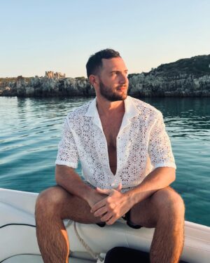 David Mora Instagram - SUMMER RECAP! ☀️
¿Cuál es vuestra favorita? La mía la 4 😍

.
.
.
#Asturias #Menorca #Mallorca #verano #summer #travelphotography #viajar