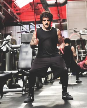 David Perdomo Instagram - Si no conocen a @martin.giacchetta deberían. 
Gran hombre renacentista, siempre buenos consejos sobre el cuerpo y la vida. Capo.
¡Fortuna currar con él!💪🏾
(Y además hace buenas fotos)