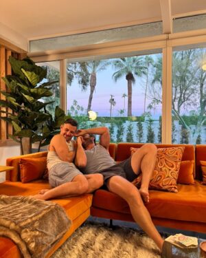David Rapaport Instagram - ps ilu 💛 #palmsprings #🌴@montereymannnor