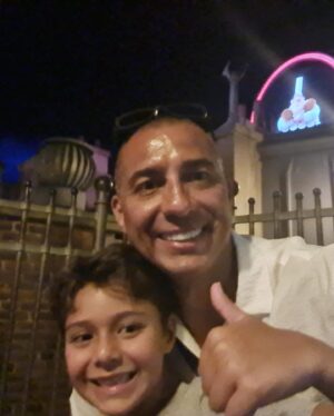 David Trezeguet Instagram - Magical days in a magical place!

#family #disneylandparis