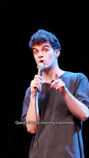 Davide Calgaro Instagram - Voi pensate davvero che la mia generazione sarebbe pronta per la guerra?
Video completo sul mio canale YouTube (link in bio)
#comedy #standupcomedy #comico #standup #comicità