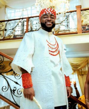 Davido Instagram - Say wa le le le le
Ogechi don gimme something kpo kpo kpo

📸 @oladaniel_