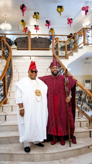 Davido Instagram - The ADELEKES vs THE EJIOFORS dancing competition only Chioma can make Daddy  stand up this quick … #bestdayofourlives Cc @aadeleke_01 It’s in the blood