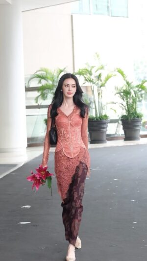Davika Hoorne Instagram - 🩷