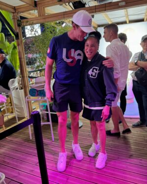 Dawn Staley Instagram - Yall I can not lie to you….don’t you ever ever look directly into @tombrady eyes……this man is seriously beautiful.  And I shook his hand….the Super Bowlssss hand. And the hand was just as gorgeous.  Ok I’m done but for real.