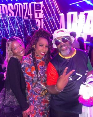 Dawnn Lewis Instagram - I had an amazing time last night at the @BETAwards! It was great being able to attend with my ADW family @therealdebbieallen, @iamcreesummer, @darrylmbell, @charlenebrown1, @kadeemhardison and his daughter Sophia. We had the honor of presenting the award for Best New Artist, congratulations @tyla. So great seeing so many of my friends including @kingofbingo and @erniehudsonofficial. It was such an amazing night, thank you @BET ❤️

Hair & Makeup: @therealsirtony 
Dress: @lsodesigns 
Accessories: @versace 

#betawards #adifferentworld #adwtour #bet #awardshow #friendship #anighttoremember #adifferentworldtour