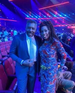 Dawnn Lewis Instagram - I had an amazing time last night at the @BETAwards! It was great being able to attend with my ADW family @therealdebbieallen, @iamcreesummer, @darrylmbell, @charlenebrown1, @kadeemhardison and his daughter Sophia. We had the honor of presenting the award for Best New Artist, congratulations @tyla. So great seeing so many of my friends including @kingofbingo and @erniehudsonofficial. It was such an amazing night, thank you @BET ❤️

Hair & Makeup: @therealsirtony 
Dress: @lsodesigns 
Accessories: @versace 

#betawards #adifferentworld #adwtour #bet #awardshow #friendship #anighttoremember #adifferentworldtour
