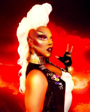 Dax ExclamationPoint Instagram - I just know all about Storm but her hair looks fierce. As someone who loves storm’s mohawk I am sad about the current state. I just wanna remind you: it can be and is iconic. We just have to suffer weird art for like a minute…. #brightLadyBePraised #typhoonicorn #mutantAndProud #bloodstorm