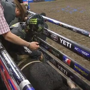 Daylon Swearingen Instagram - 83 on International Gangster and 
91.5 on Langham Kid for the event win @pbrcanada #blessed
@pbr @carolinacowboyspbr @monsterenergy @americanhatco @wrangler @totalfeeds @pneudart @rafterpchaps @lvcordasamericanas