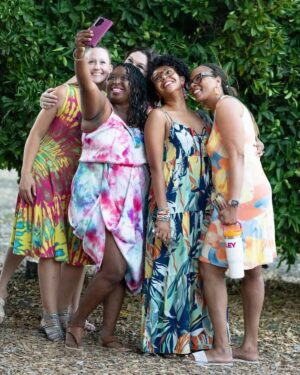 DeAnne Stidham Instagram - Ohhhh my goodness where to begin!! This past week was such an AMAZING time connecting again with our very own, LULAROE Family!!! I have LOVEEED watching all of you make new friendships and memories. Vision ‘24 will be missed and all of the memories we have made!!!🥰🥰 Until next year!!!🎉💕🥰🤍 
#lularoevision24 #lularoecommunity #family #connect