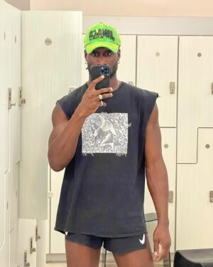 DeVonn Francis Instagram - photo dump, or more specifically, things i felt cute wearing in public