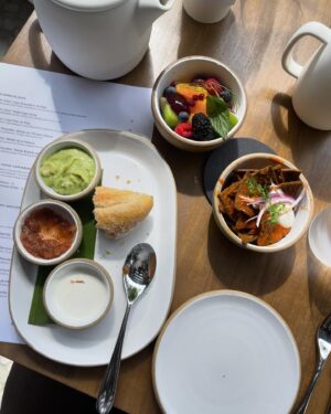 DeVonn Francis Instagram - Left @editionrivieramayakanai very well fed 🤤😮‍💨: scallop aguachile, a short rib so tender she 👏🏿 is 👏🏿 falling 👏🏿 apart 👏🏿 served with a 45-ingredient mole, steak tacos they definitely sourced from heaven, and grilled sea bass so good it makes your eyes roll back!