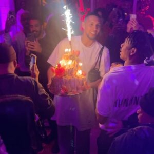 DeVonn Francis Instagram - Made a cake for a very special girl 💞 hbd @telfarglobal
