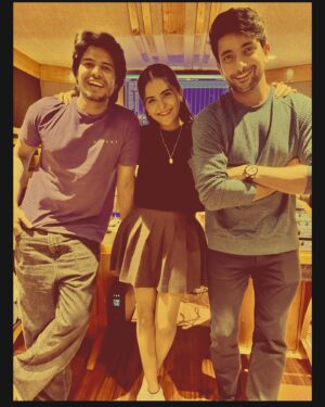 Debattama Saha Instagram - Are you ready for this? 
Super excited for this collaboration..♥️♥️

#newsong #debattamasaha #fahmaankhan ##tabishpasha
