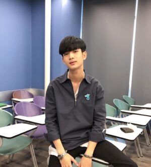 Dechphisit Jarukornapiwat Instagram - 🧸

#smileyhound 
#SmileyhoundCityPop 
#smileyhoundcrew