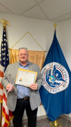 Declan Horgan Instagram - Am now a fully blown American Citizen!! WHOOP WHOOP !!!! America Feck ye!!!