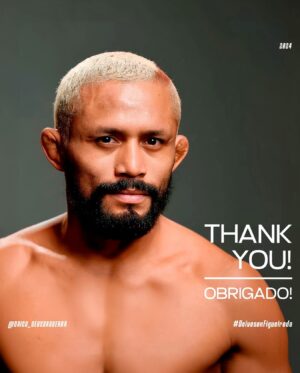 Deiveson Figueiredo Instagram - Hoje, faz uma semana da minha última vitória e, ainda sinto a adrenalina dessa conquista. 

Obrigado a cada um que me acompanha pelo incentivo e apoio. Vamos juntos rumo ao topo! 👆🏼🏆🇧🇷

#DeivesonFigueiredo #DaicoDeusDaGuerra #TeamFigueiredo #Garra #UFCBrasil #MMA #UFCFightNight #Gratidão