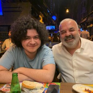 Deniz Oral Instagram - Doğum günün kutlu olsun canım oğlum iyiki varsın🧡🧡