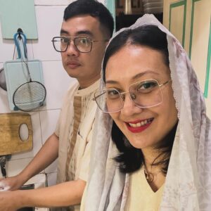 Dennis Adishwara Instagram - Selamat Merayakan Lebaran! Mohon Maaf Lahir Batin!
Senang banget bisa family time di perayaan kali ini.