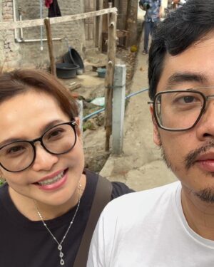 Dennis Adishwara Instagram - Selama hampir sebulan terakhir bersama mereka
Demi sebuah karya berjudul #Kiblat yang akan rilis tahun 2024.
Terima kasih sudah mengajak saya di dalam project ini.
Semoga bisa berkarya bareng lagi lain kali.

Btw ini belum semuanya, karena foto bareng pemeran lainnya belum ada yang masuk kategori spoiler free! Sabar ya, saya mau minta panitia dahulu.