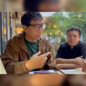 Dennis Adishwara Instagram - Jadi gini lho…
(mohon baca sampai slide akhir)

Bye bye, kantor lama 

Hello, kantor baru

Buat komunitas maupun perusahaan yang mau kerjasama bikin keseruan di MBloc Group di seluruh Indonesia, yuk kita ngobrol.