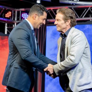 Dennis Quaid Instagram - An unforgettable night with Dennis Quaid! 🎬

We kicked off with the ‘Reagan’ movie premiere and followed it up with a Live 2-hour @pbd.podcast 

Laughter, tears, & solving world problems 😉 

#reagan #movie #PbdPodcast