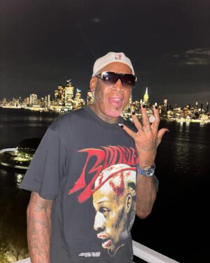 Dennis Rodman Instagram - What up What up 🗽

#newyork #lights #fashion