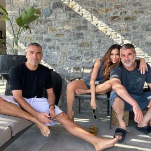 Despina Vandi Instagram - Γιώργο μου σε ευχαριστούμε παρα πολύ για όλα!
Γέμισε η ψυχή μου! Θα μου λείψετε όλοι!
Να πιείτε μια ρακί και για μένα! 
#crete #greekisland #greece