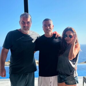 Despina Vandi Instagram - Γιώργο μου σε ευχαριστούμε παρα πολύ για όλα!
Γέμισε η ψυχή μου! Θα μου λείψετε όλοι!
Να πιείτε μια ρακί και για μένα! 
#crete #greekisland #greece