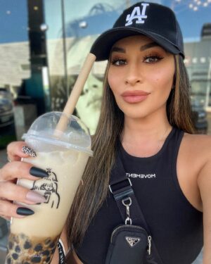 Destiny Monique Instagram - #Ad 
The  @heytea.usa  Beverly Hills store is now open! The Brown Sugar boba with Oat milk was soooo good! I had my eyes set on the coconut mango drink which I left with as well and Yumm! I was not disappointed! I will be back and definitely recommend this place! These drinks are yummy!!! See below for more details. 😋😋😋😋😋
-
HEYTEA is the originator of cheese tea, now they bring the new style Tea to the United States. HEYTEA aims to bring joy and aesthetics to everyday life with innovation and high quality tea drinks included with creative elements. 
- 
Exclusive Beverlyhills store offerings including the exclusive drinks California Sunset. 
- 
The U.S stores have upgraded to organic milk and now offer a free zero-calorie sweetener as an alternative to promote a low-sugar life style. 
- 
The first west coast store in Los Angeles with more stores openings. 
.
.
.
.
#heyteainla #heytea #beverlyhillsgrandopening #newinbeverlyhills #NewstoreinBeverlyhills #heyteabeverlyhills