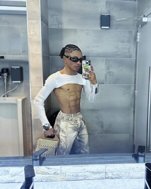 Destiny West Instagram - Being cocky is apart of my vibe 🪽