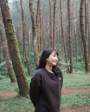 Devi Kinal Putri Instagram - masih keinget lembang saat itu.
DINGIN