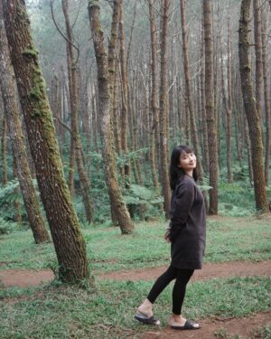 Devi Kinal Putri Instagram - masih keinget lembang saat itu.
DINGIN