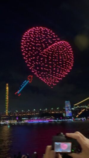 Dewi Amanda Instagram - 700 Drones Show for @vividsydney Beautiful lights everywhere so grateful I got to see the first week and the second week was cancelled❤️🇦🇺 #sydney #australia #dewiamanda #sydneysiders #vividsydney2024