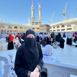 Dewi Amanda Instagram - Mecca🕋for 2 weeks..Tabarakallah🫶Grateful so much❤️ #umroh #mecca #makkah #dewiamanda #umroh2024 #saudiarabia🇸🇦