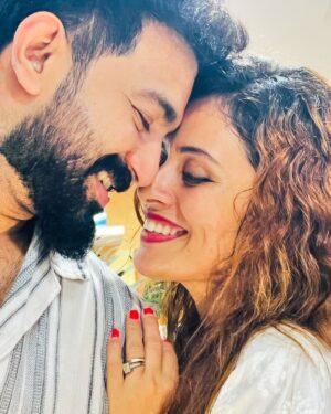 Dhanya Mary Varghese Instagram - In the midst of challenges, our love shines brightest. Living each moment, hand in hand, no matter what.

📸 by dearest @jayakrishnan_kichujk 

#johnjacob #dhanyamaryvarghese #lifewithjod #family #love #smilemore #hugs #throwbackpics