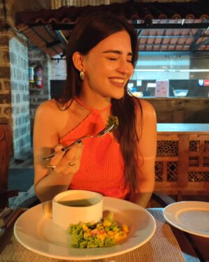Dharshna Sripal Instagram - Good evening. 🧡✨🥂