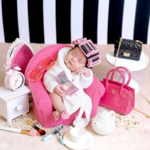 Diane Medina Instagram - Happy 1 month old my baby @isabella_ilustre 💖💖💖

Love you anak!

Concept and Photo by @thebabyvillagestudio